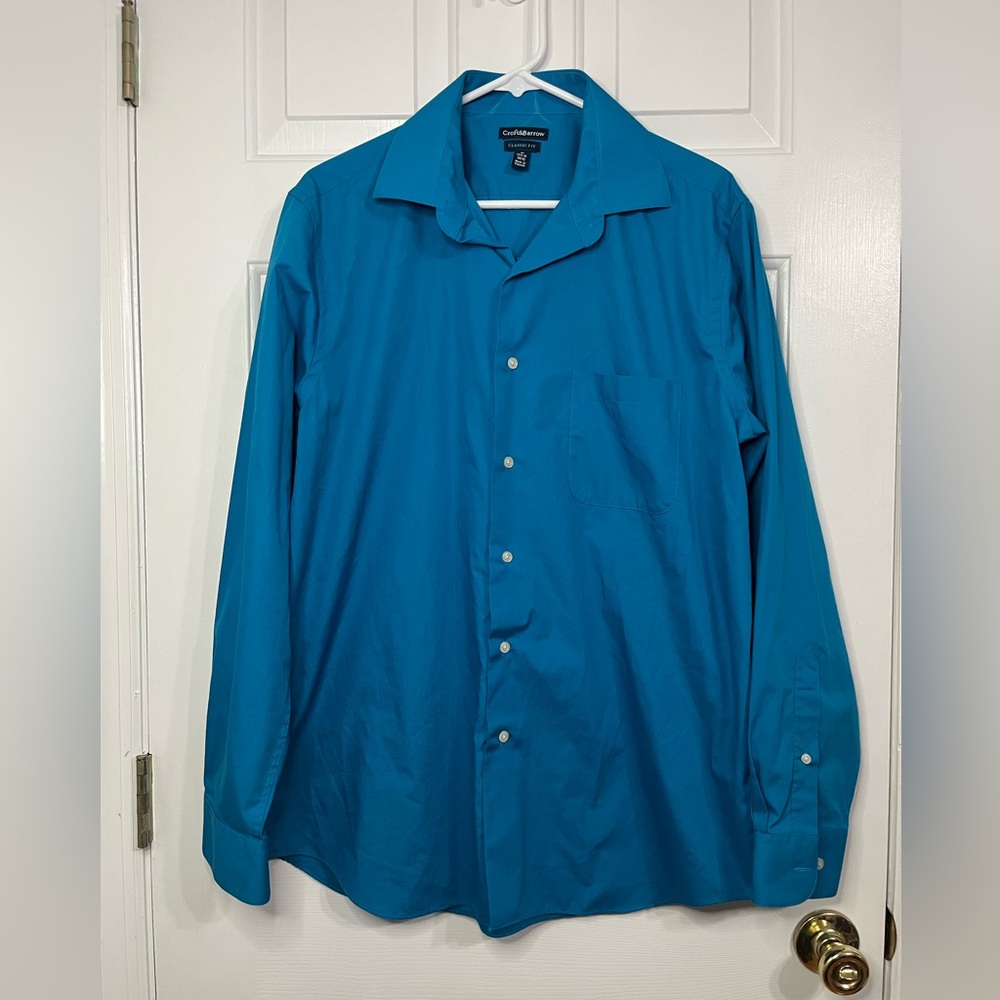 Croft & Barrow Relaxed Fit Blue Dress Shirt - Medium